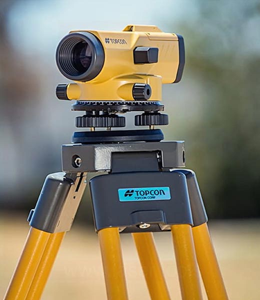 Niwelator optyczny topcon